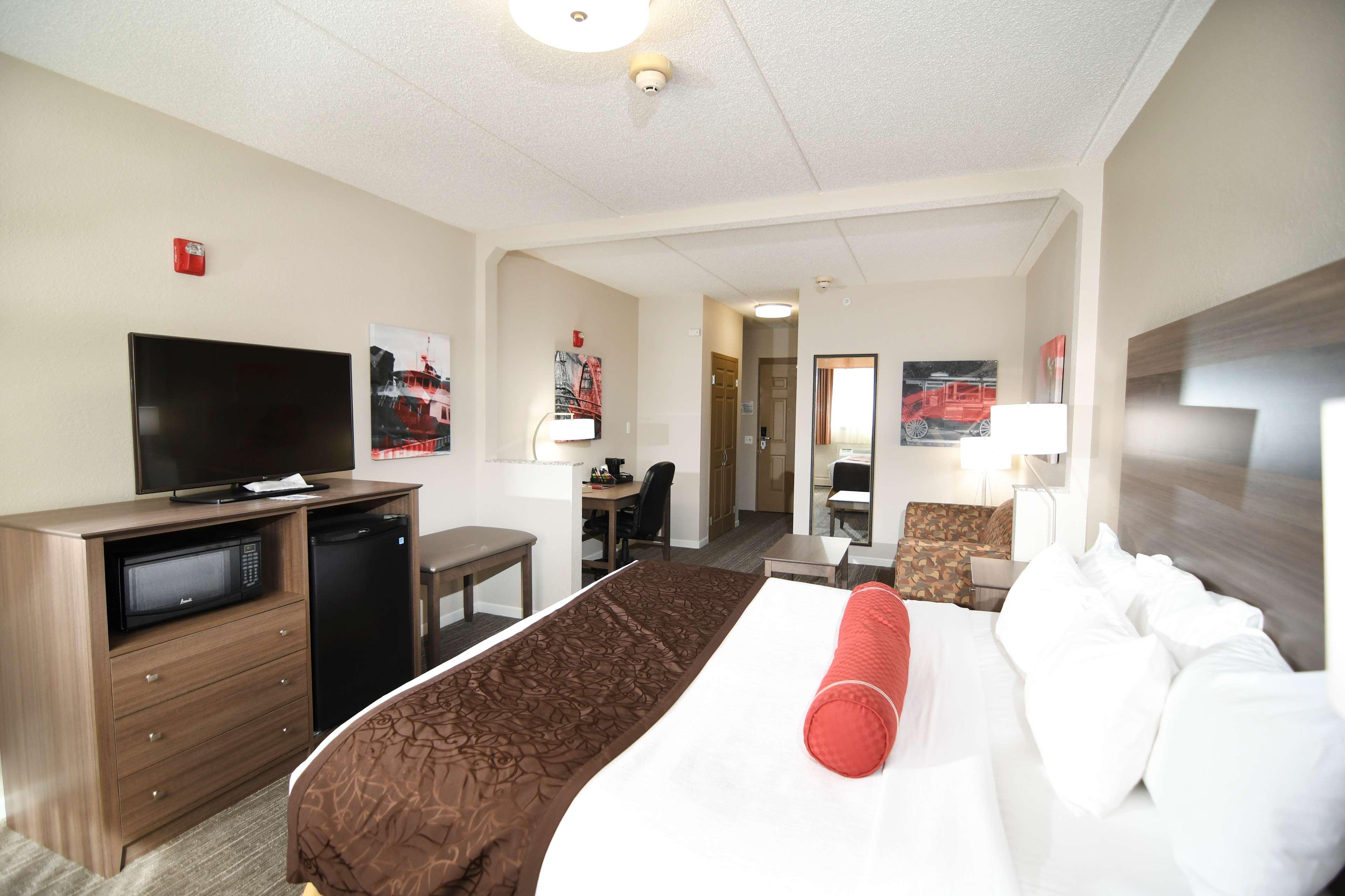 Best Western Plus Sandusky Hotel & Suites Extérieur photo