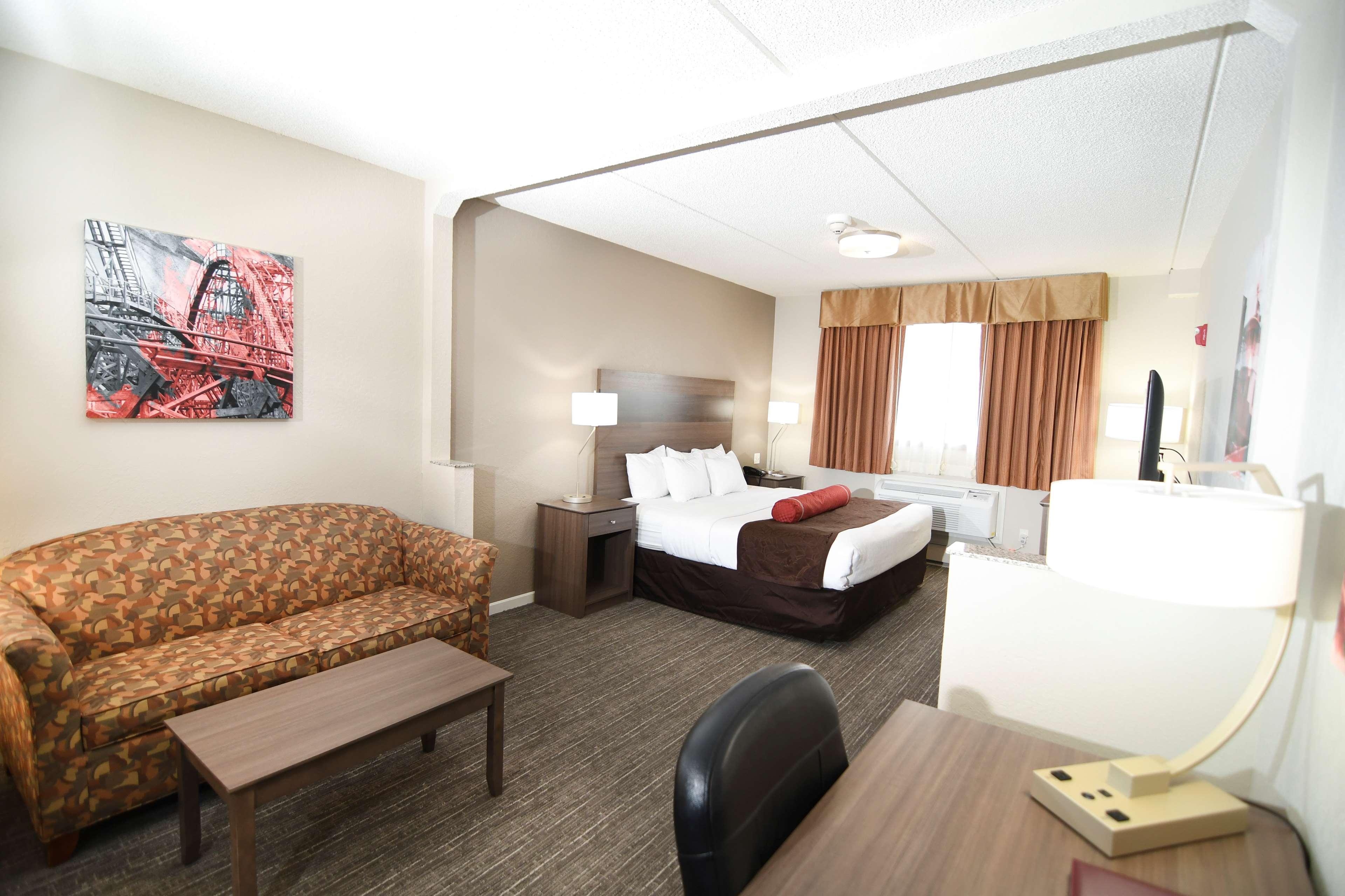 Best Western Plus Sandusky Hotel & Suites Extérieur photo