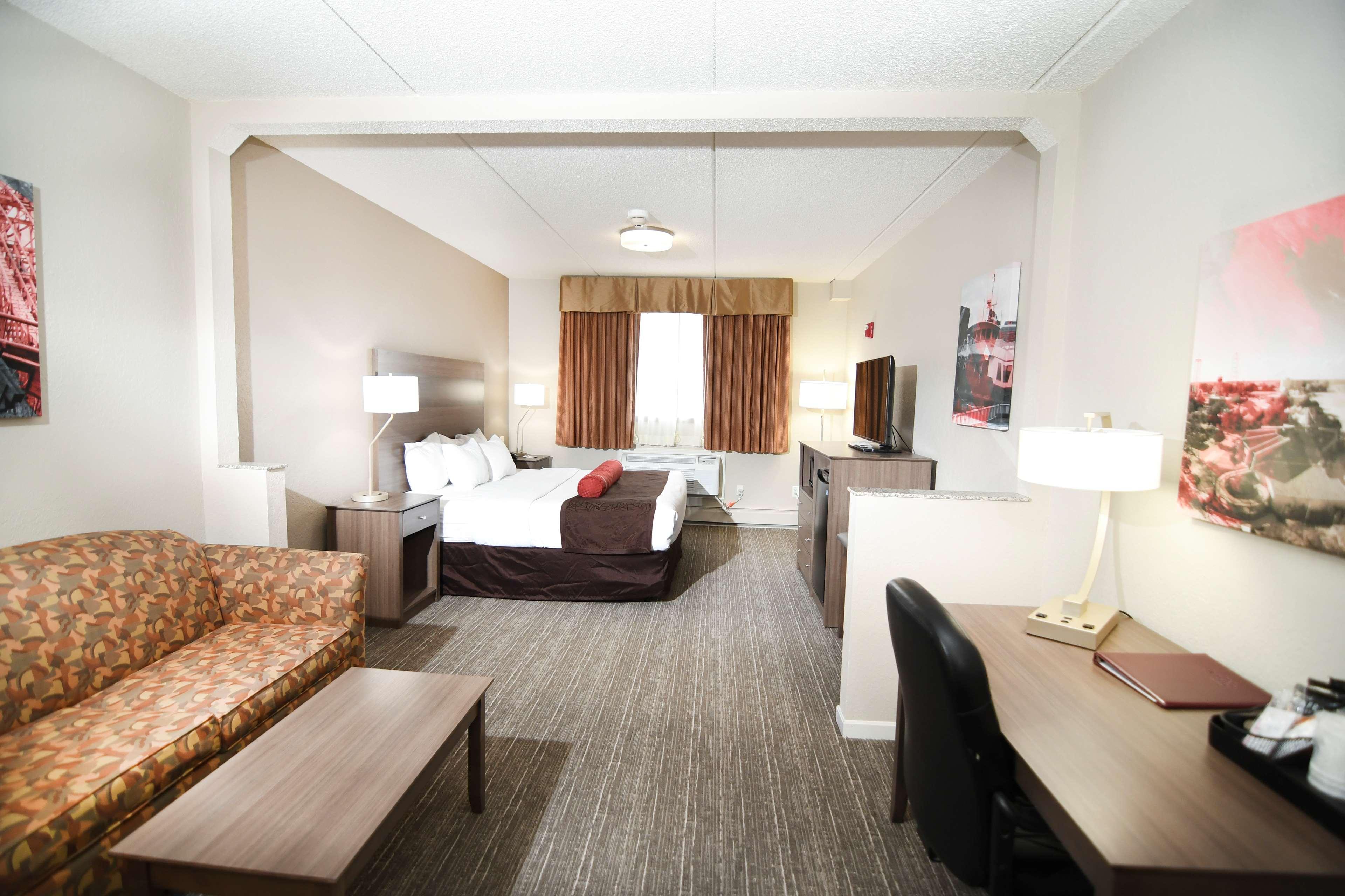 Best Western Plus Sandusky Hotel & Suites Extérieur photo