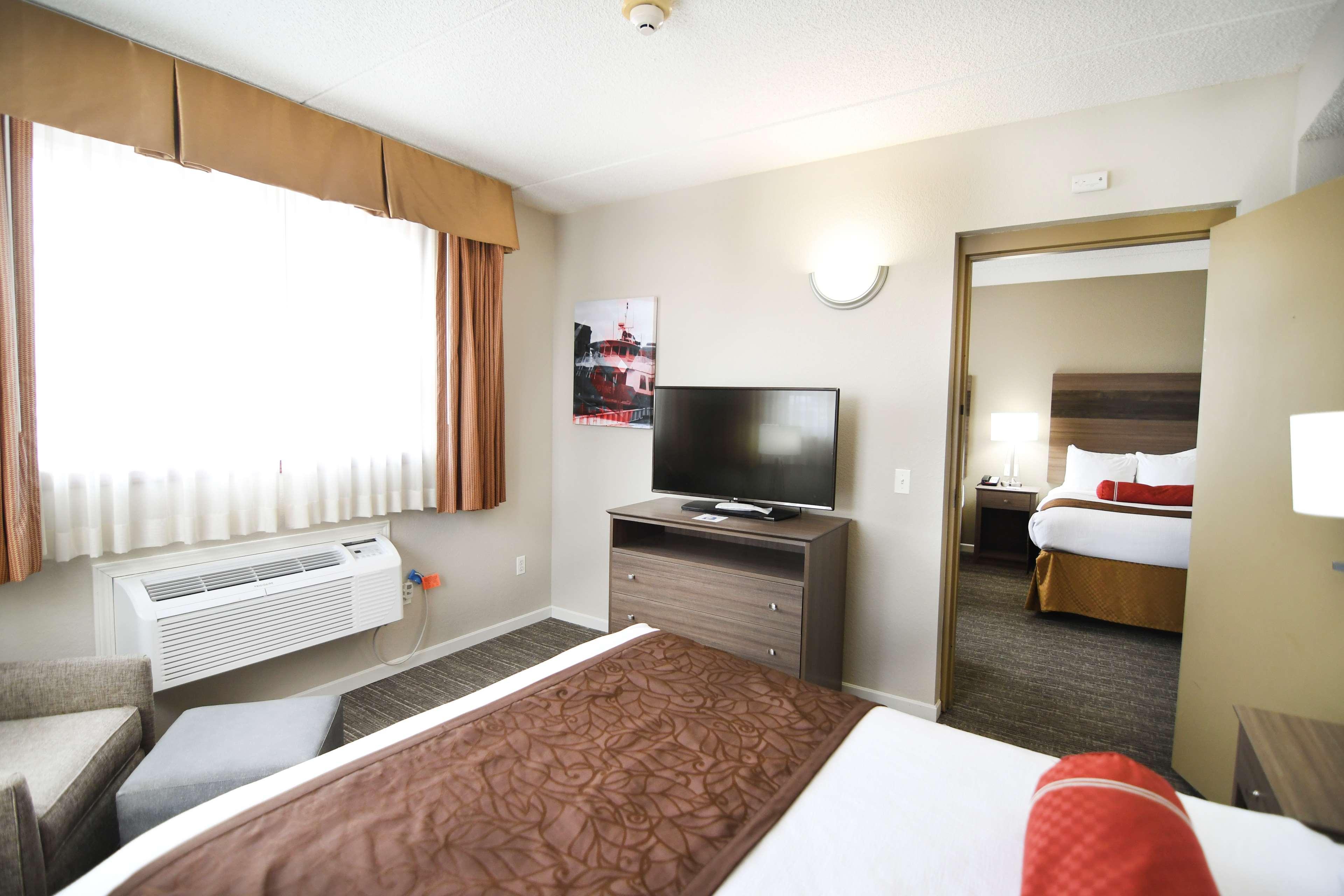 Best Western Plus Sandusky Hotel & Suites Extérieur photo