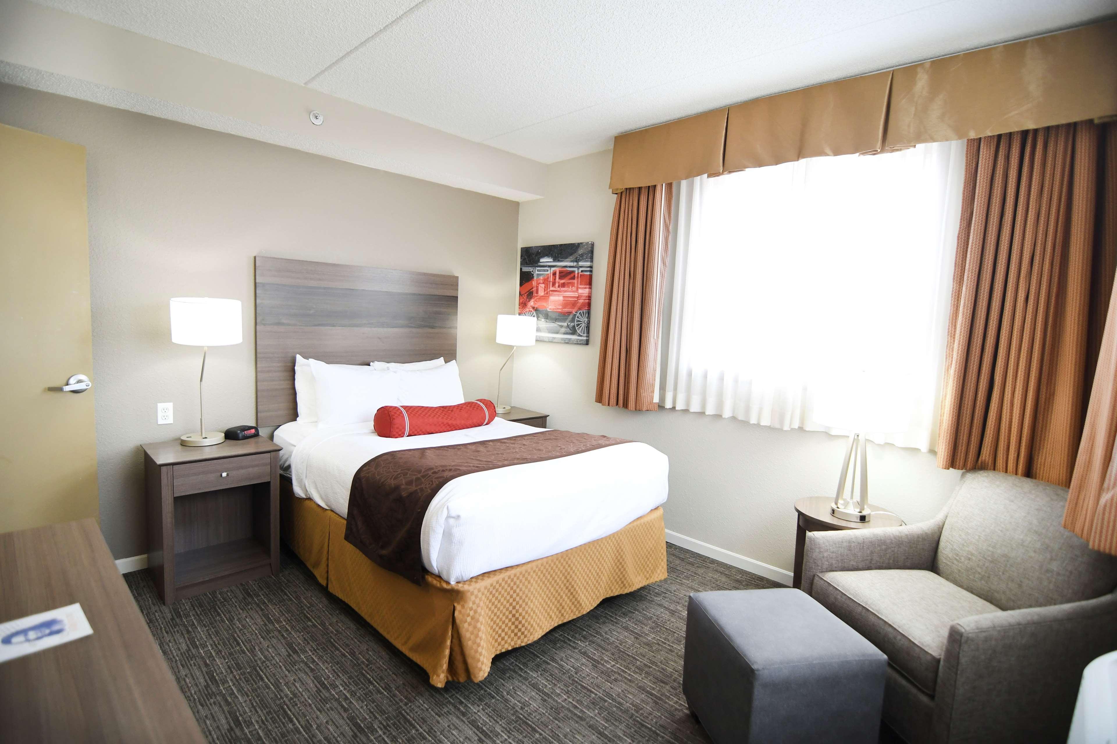 Best Western Plus Sandusky Hotel & Suites Extérieur photo