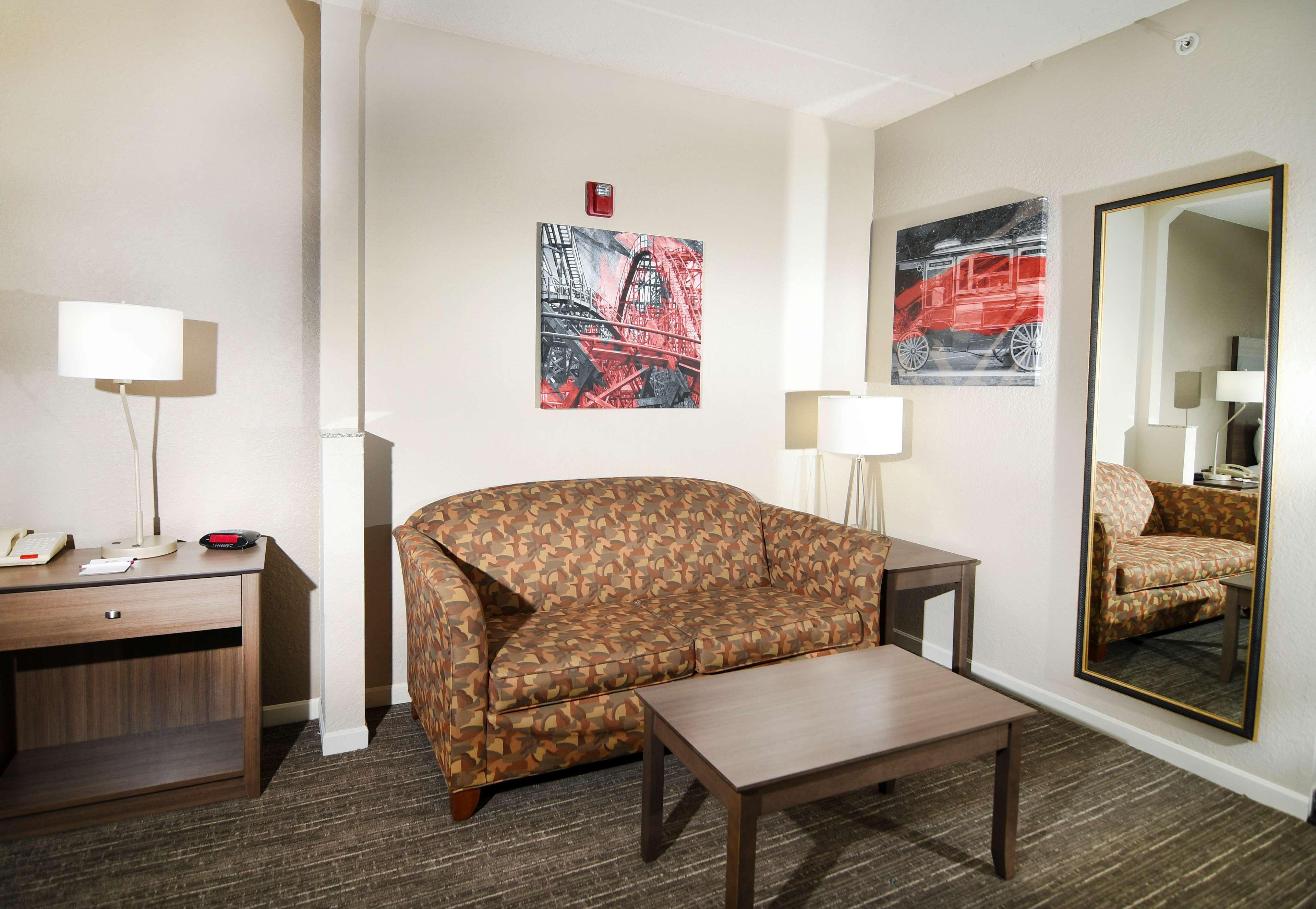 Best Western Plus Sandusky Hotel & Suites Extérieur photo